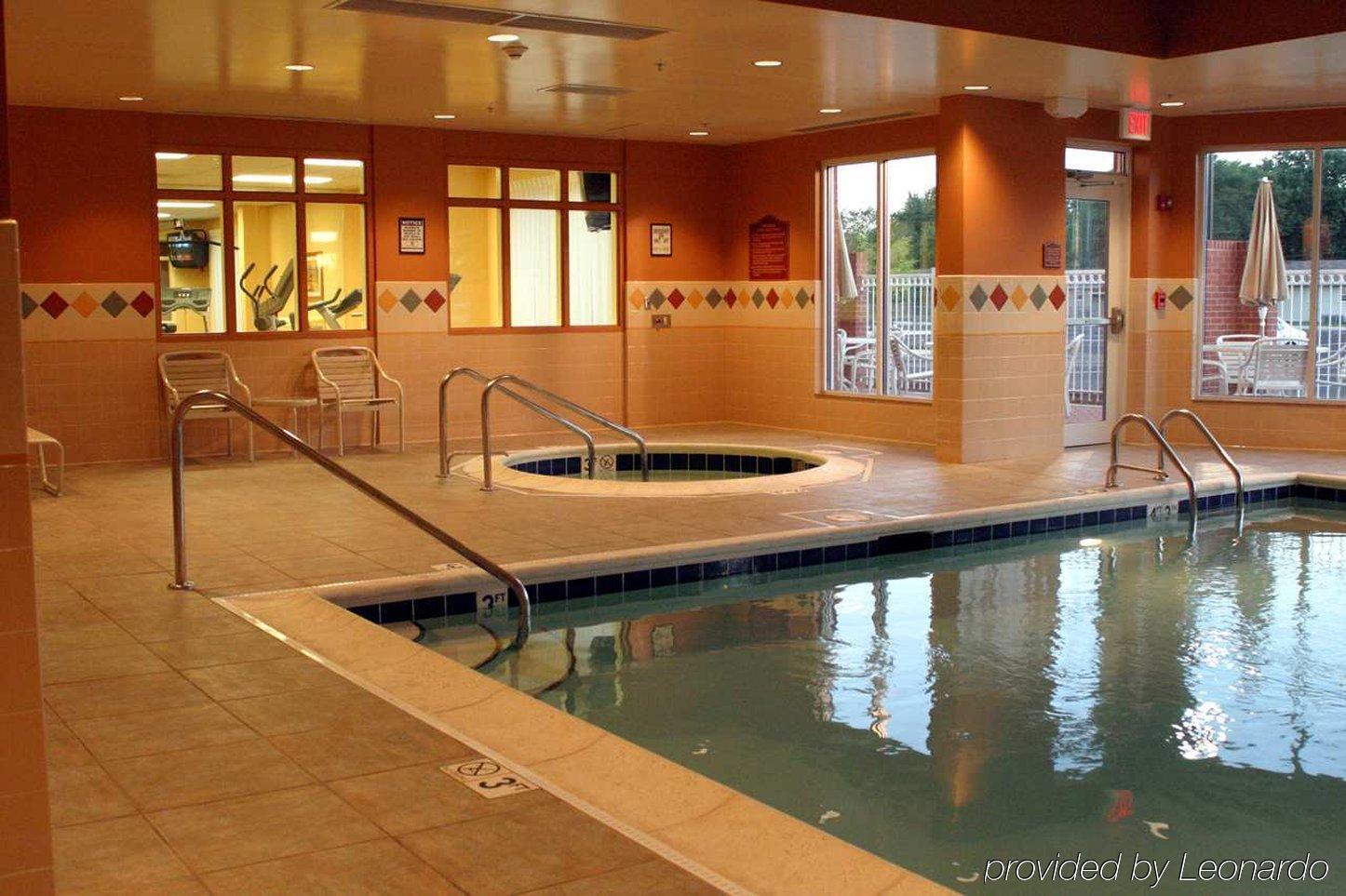 Hilton Garden Inn Indianapolis Northeast/פישרס מתקנים תמונה
