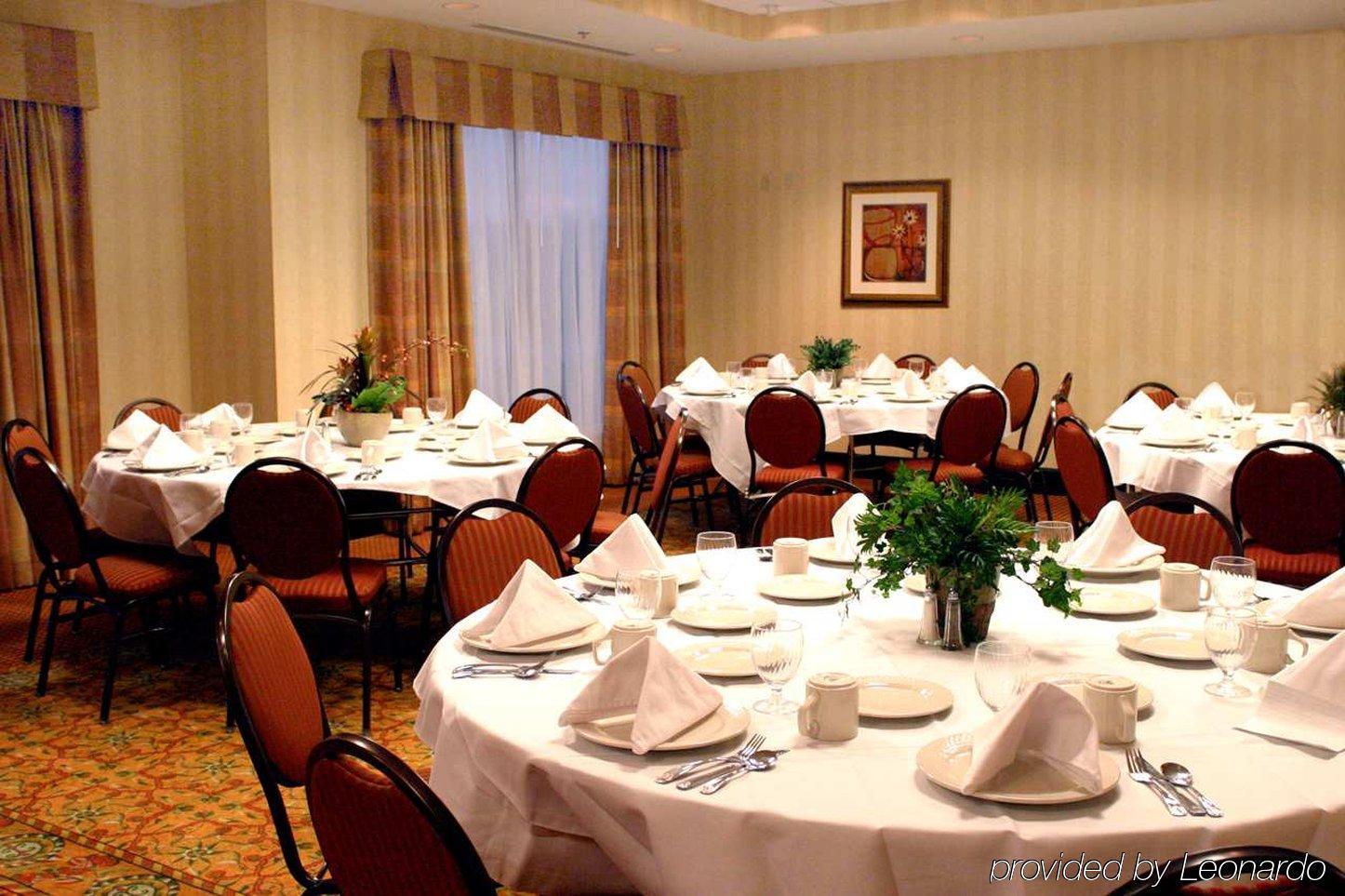 Hilton Garden Inn Indianapolis Northeast/פישרס מסעדה תמונה