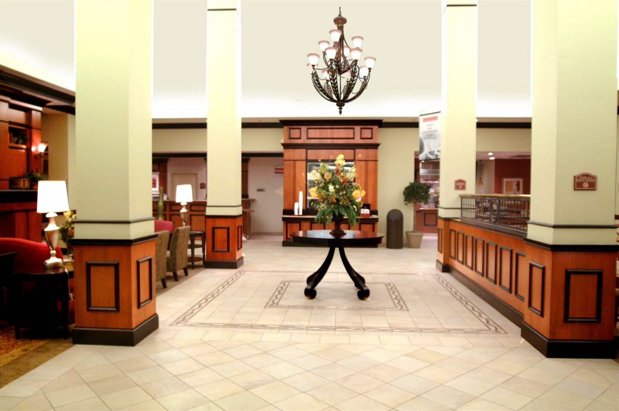 Hilton Garden Inn Indianapolis Northeast/פישרס מראה פנימי תמונה